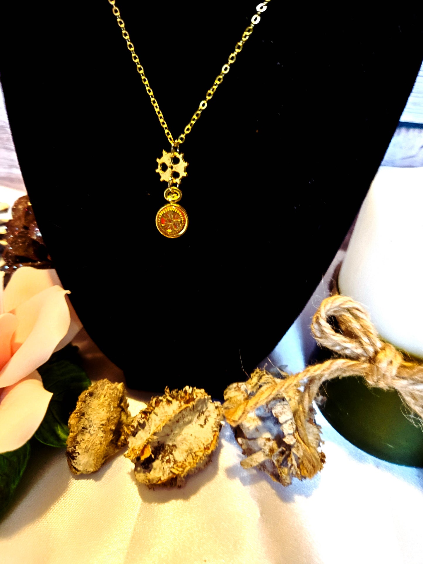 Gold Steampunk Gear Necklace: Vintage Pocket Watch Pendant