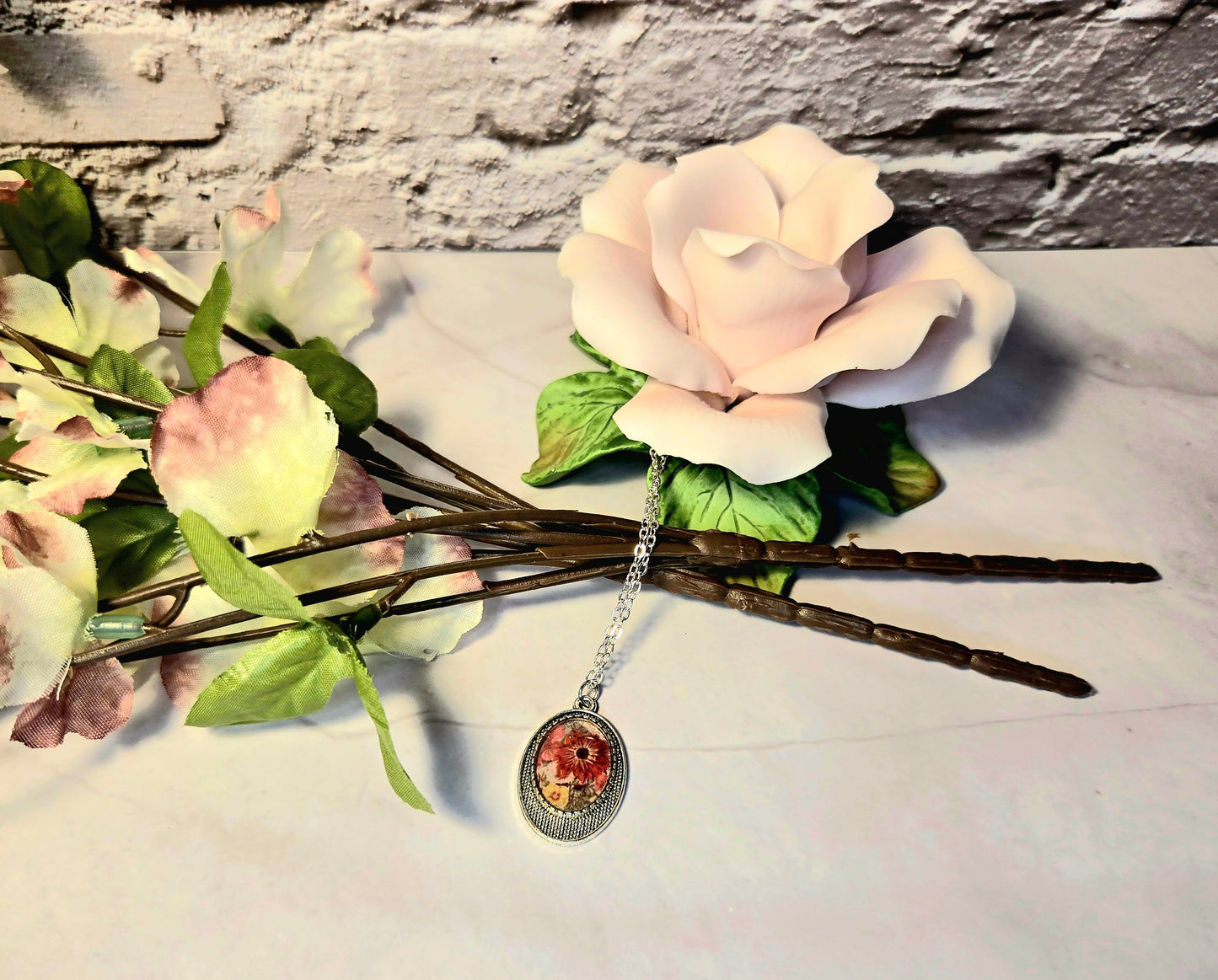 Pressed Flower Necklace | Real Dried Flowers in Resin Pendant | Nature-Inspired Jewelry