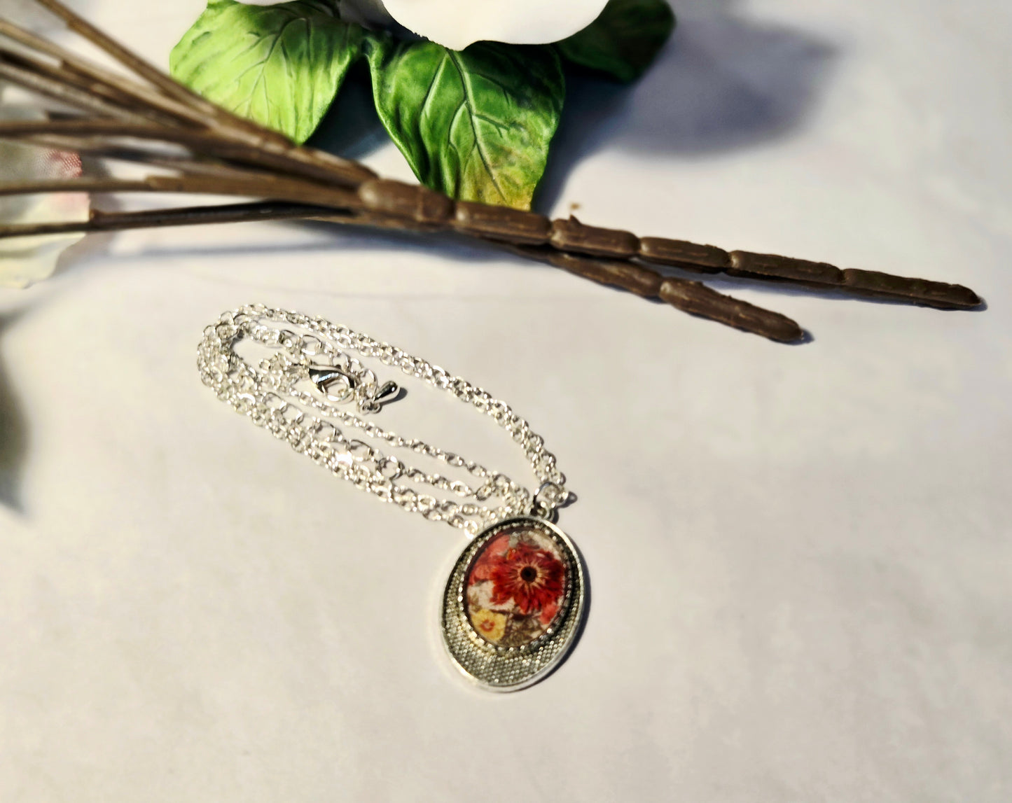 Pressed Flower Necklace | Real Dried Flowers in Resin Pendant | Nature-Inspired Jewelry