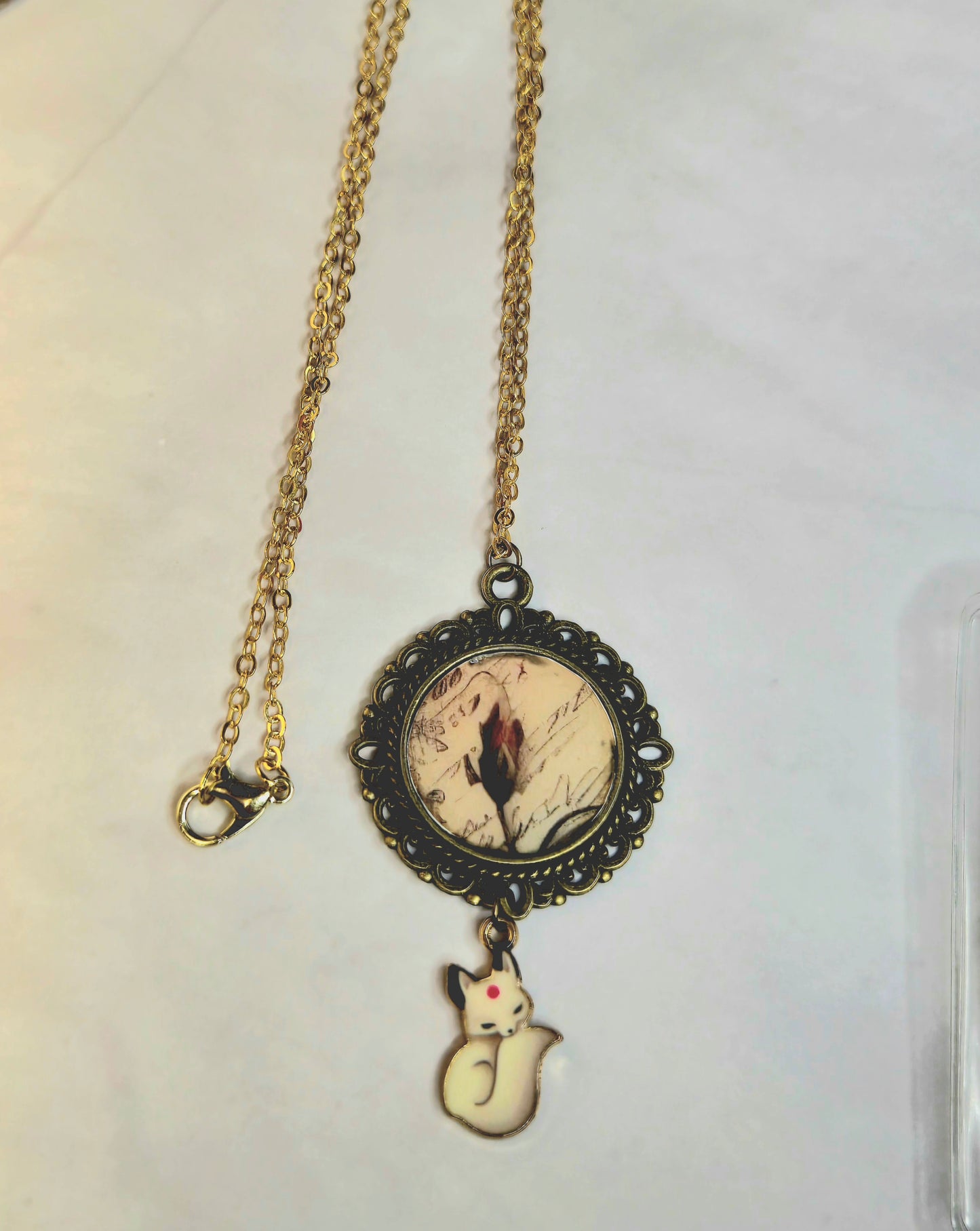 Vintage Fox Pendant Necklace – Antique Style Cameo with Fox Charm, Nature-Inspired Jewelry