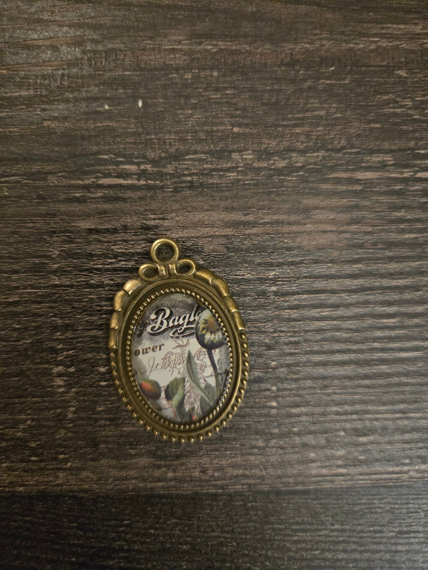 Vintage Bronze Oval Botanical Pendant Necklace