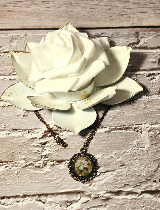 Vintage Floral Bronze Pendant Necklace