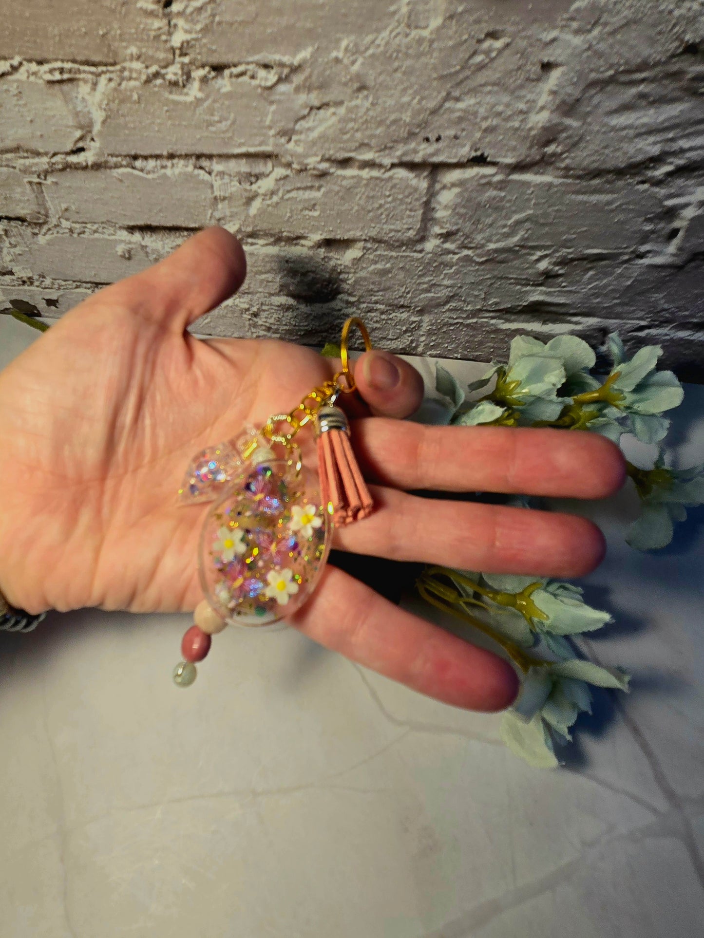 Handmade Resin Oval Keychain with Beaded Charm & Tassel – Glitter Sparkle Keyring Gift