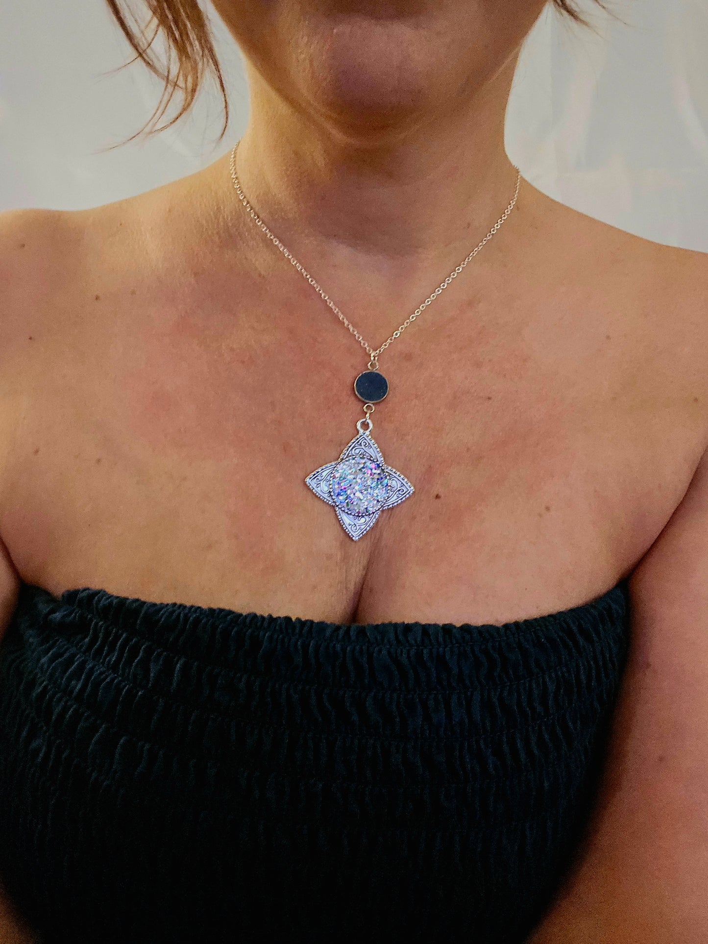 Glitter Resin Pendant Necklace – Silver Filigree Star with Blue Accent