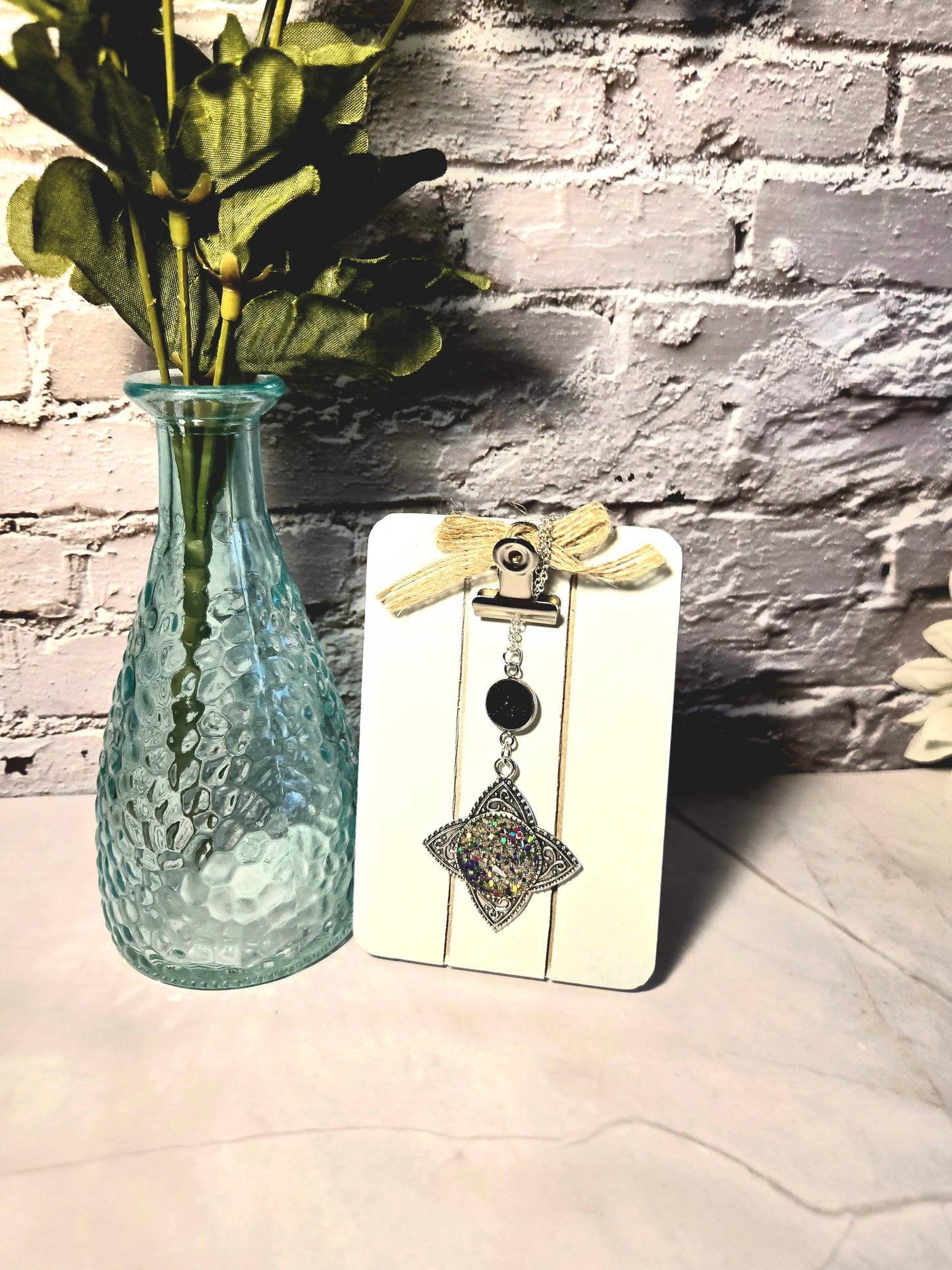 Glitter Resin Pendant Necklace – Silver Filigree Star with Blue Accent