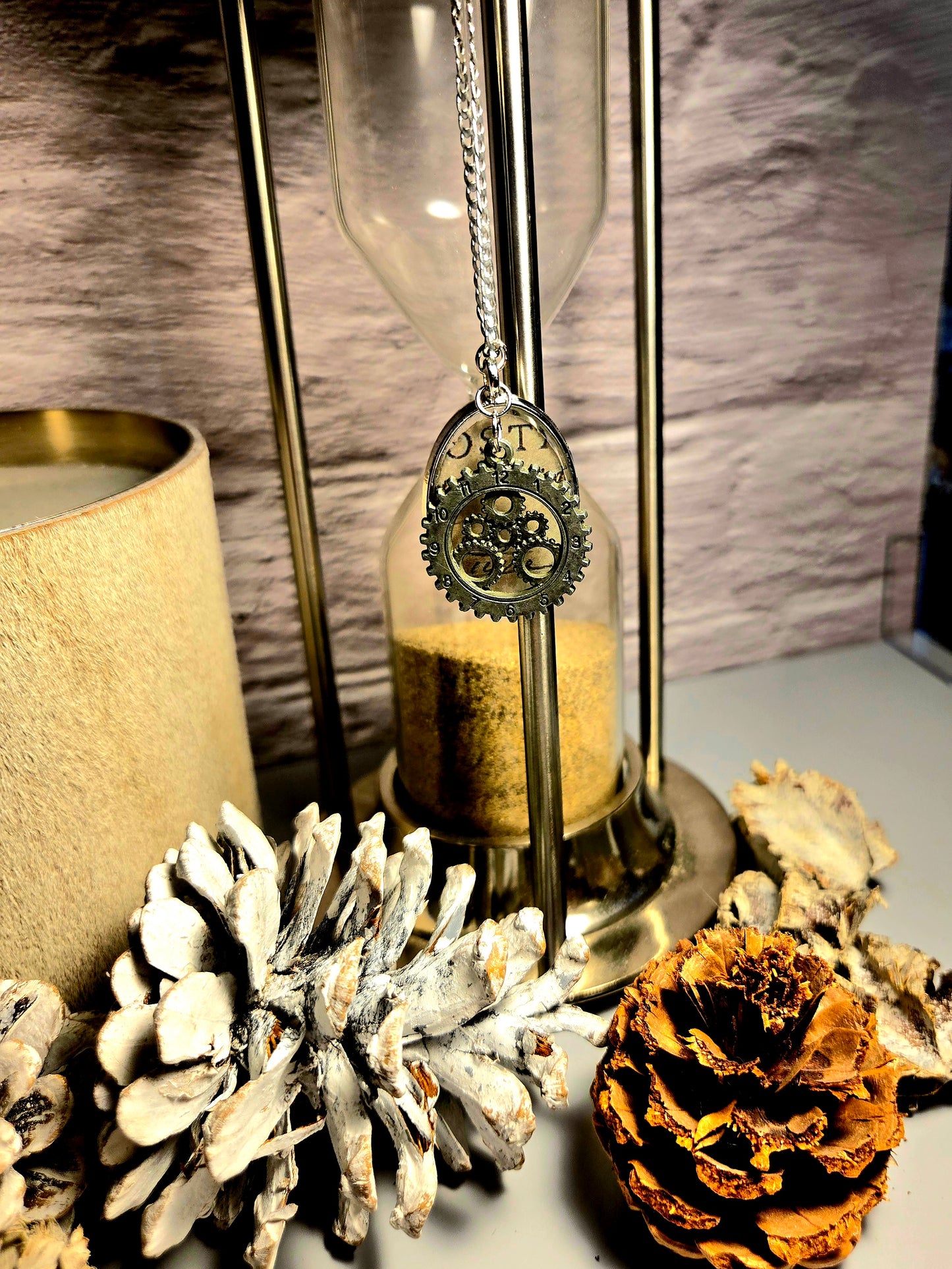 Steampunk Teardrop Gear Necklace – Clockwork Pendant with Industrial Design