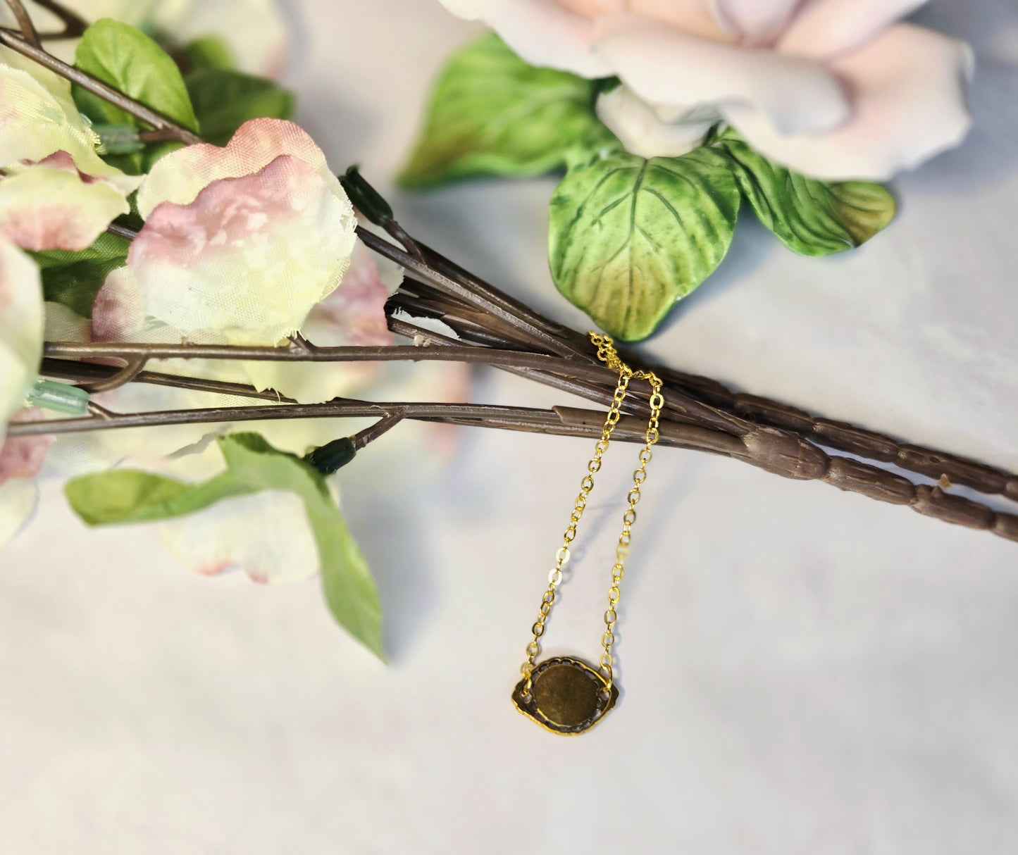 Vintage Style Pink Glitter Bracelet | Adjustable Gold Chain Bracelet