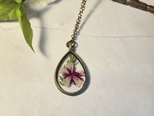 Handcrafted Real Flower Teardrop Pendant Necklace – Gold Chain