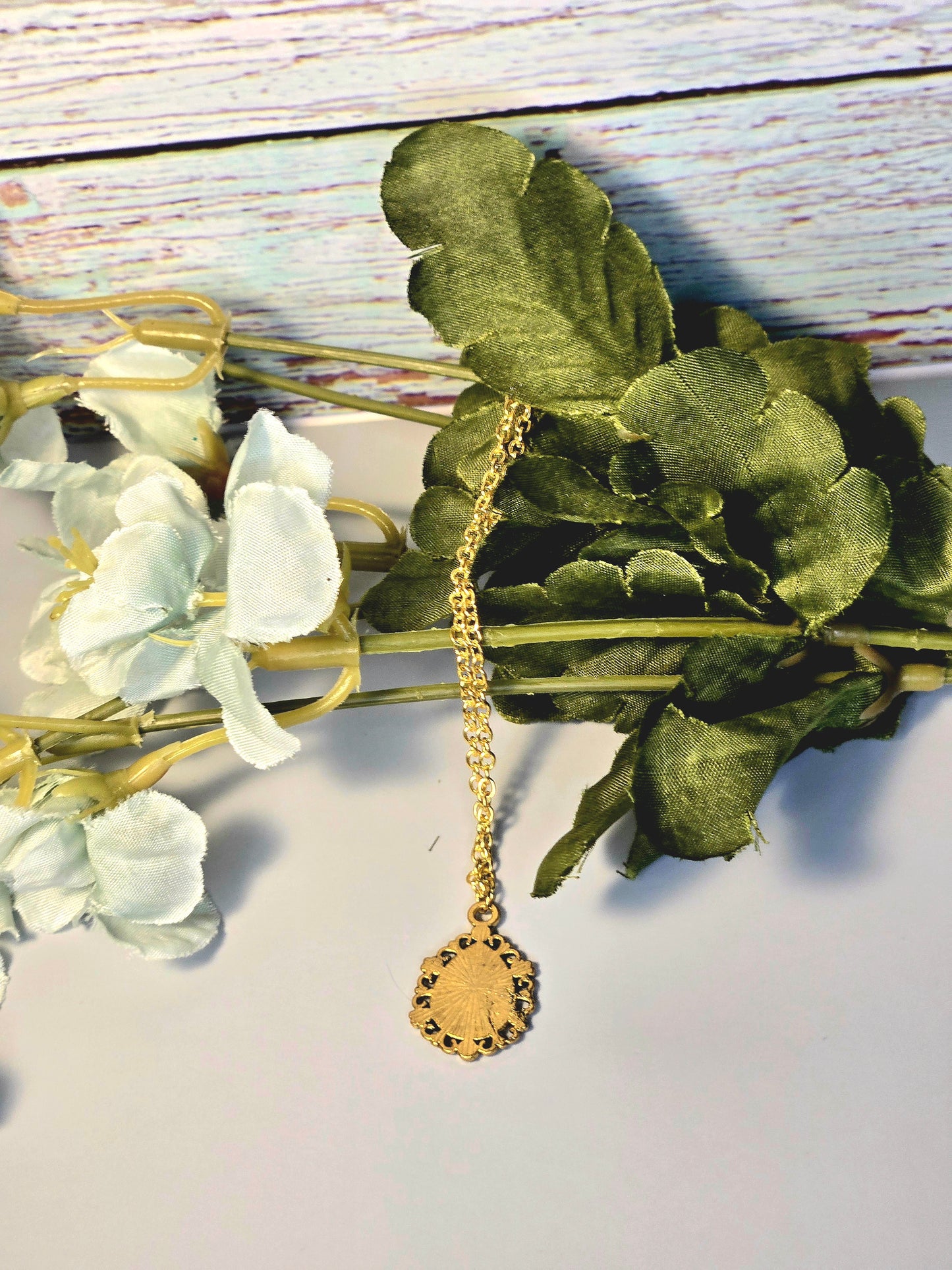 Stained Glass Mosaic Pendant Necklace – Vintage-Inspired Gold Frame on Dainty Chain