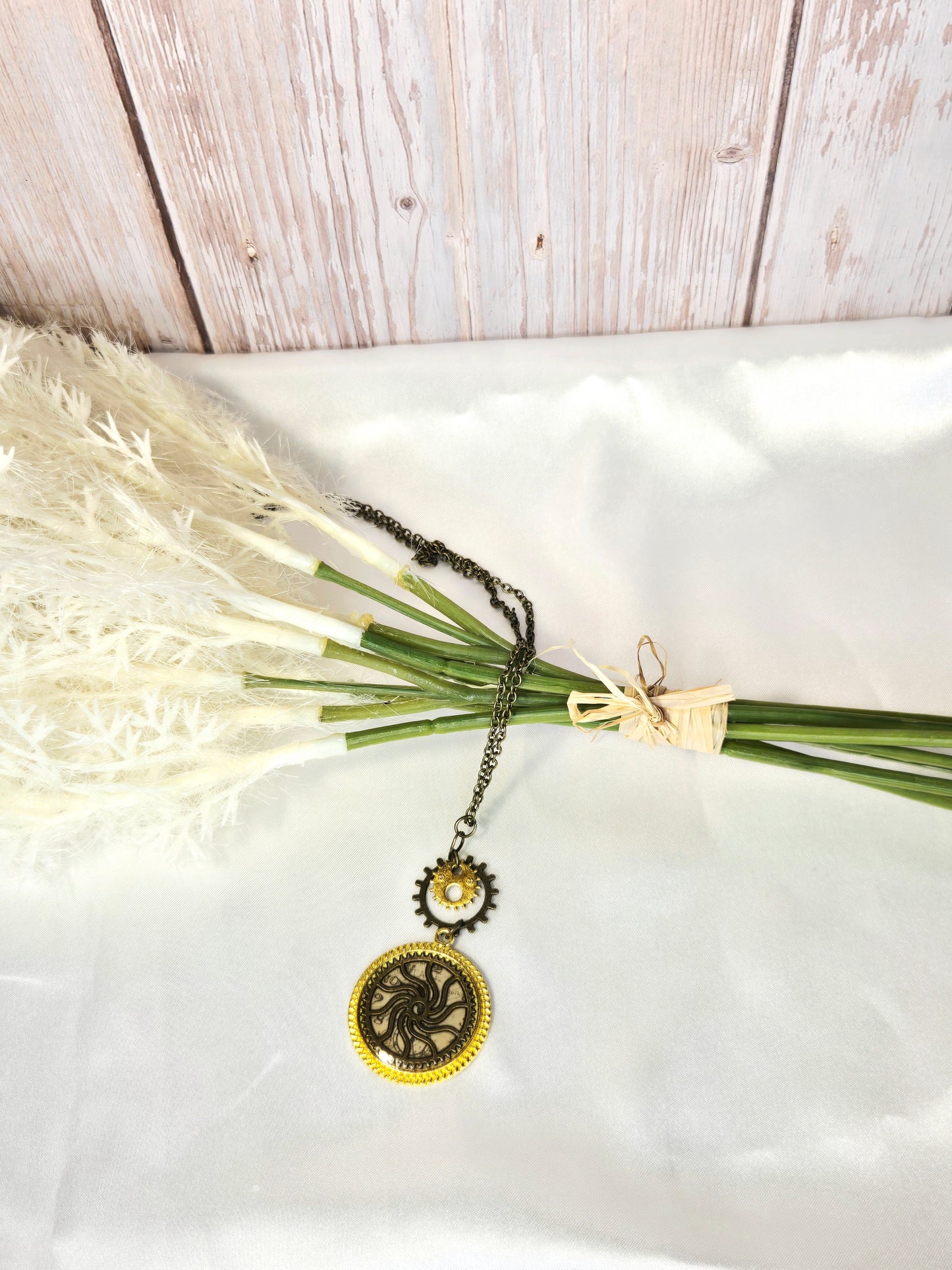 Steampunk Sun Gear Pendant Necklace: Vintage Clockwork Jewelry
