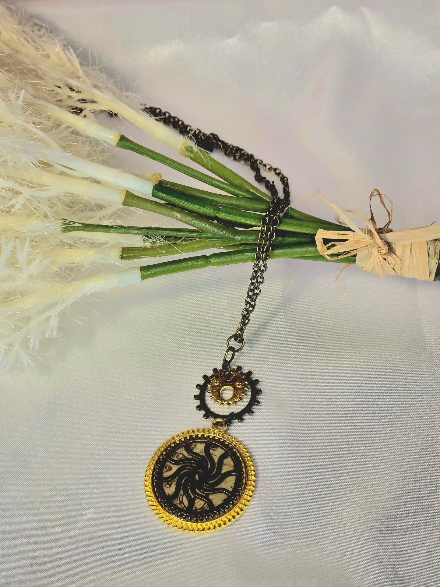 Steampunk Sun Gear Pendant Necklace: Vintage Clockwork Jewelry