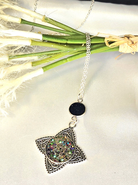 Glitter Resin Pendant Necklace – Silver Filigree Star with Blue Accent