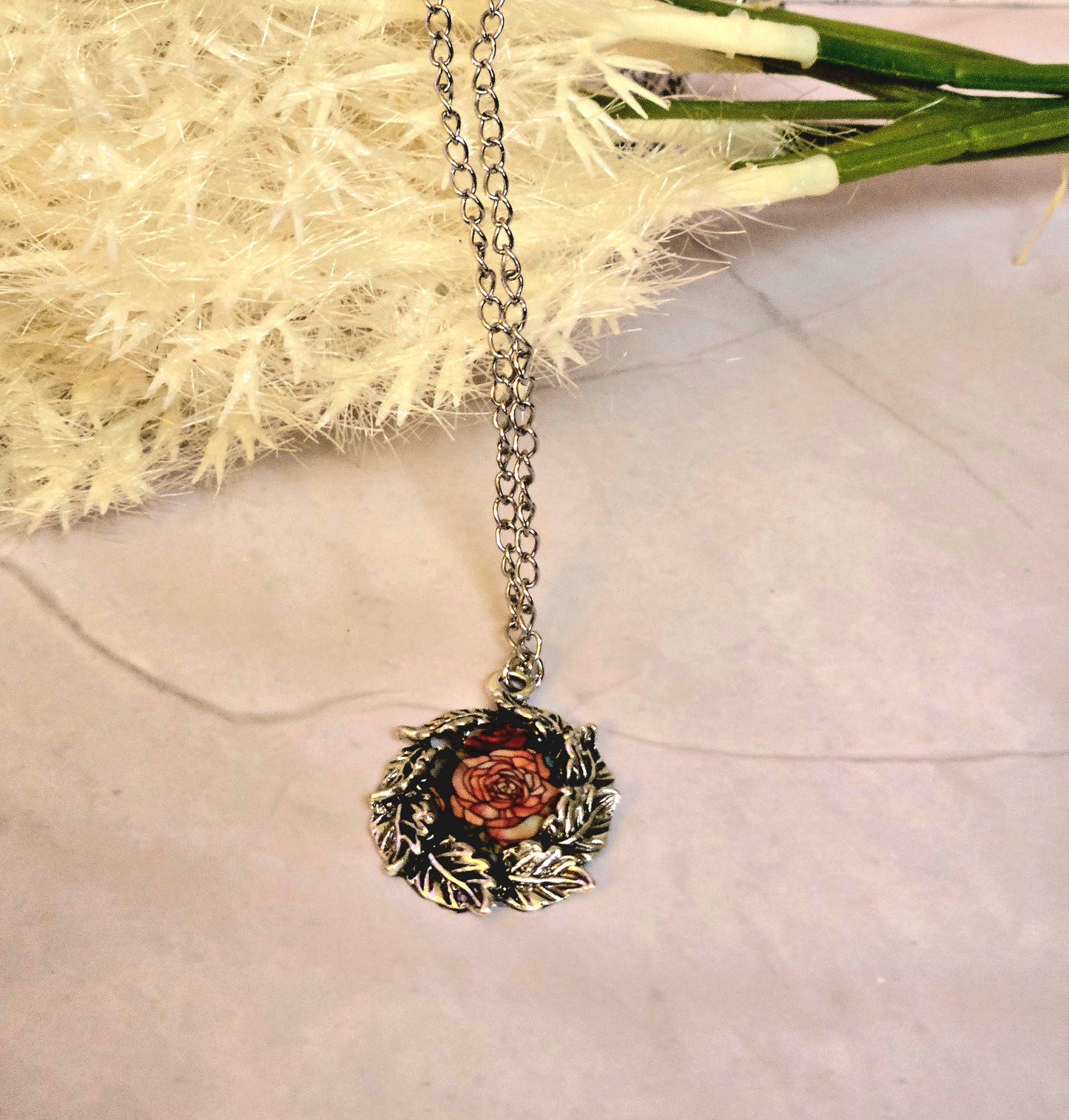 Red Rose Wreath Necklace – Vintage Floral Pendant with Silver Leaf Frame