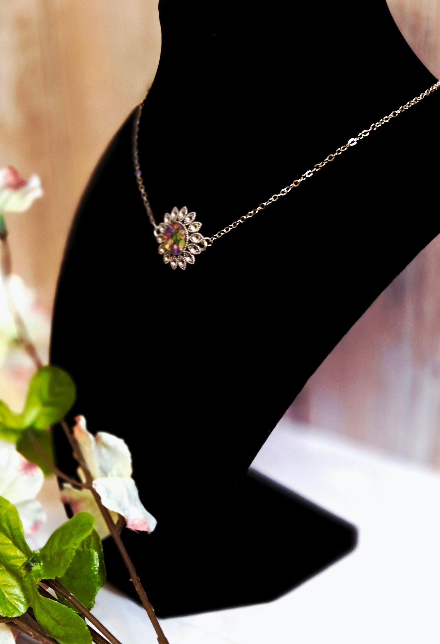 Iridescent Floral Crystal Necklace – Vintage Silver Sunburst Pendant