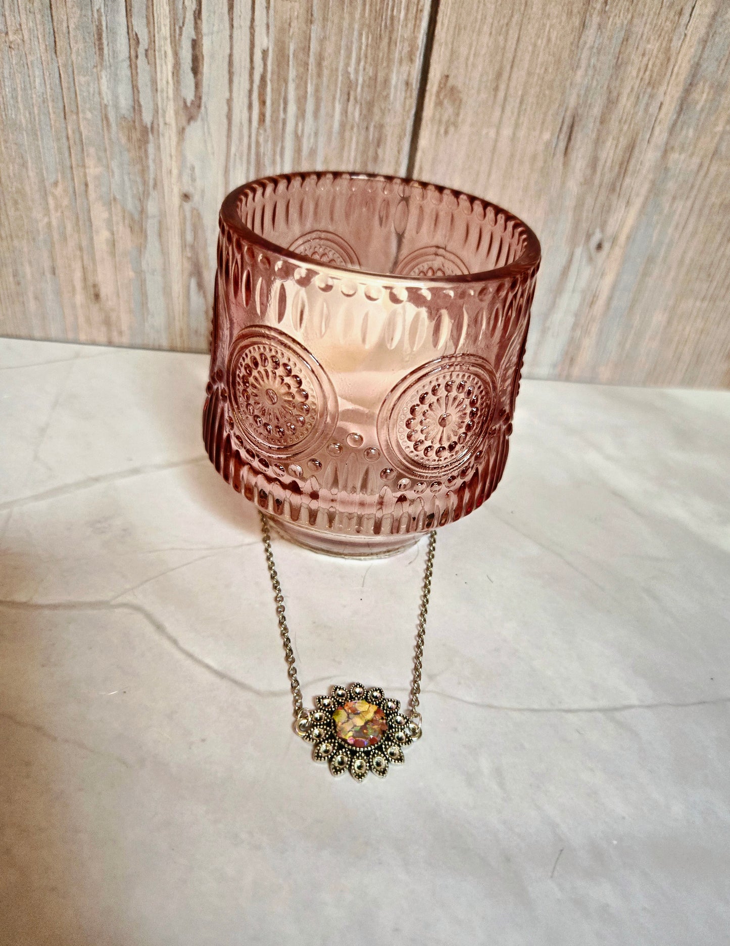 Iridescent Floral Crystal Necklace – Vintage Silver Sunburst Pendant