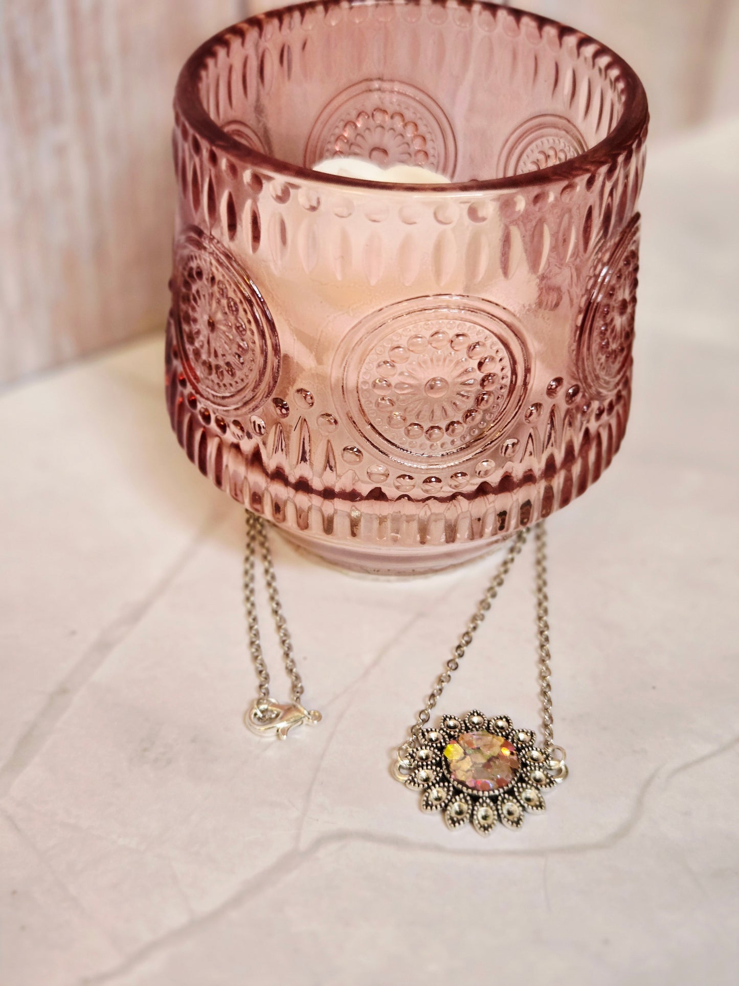 Iridescent Floral Crystal Necklace – Vintage Silver Sunburst Pendant