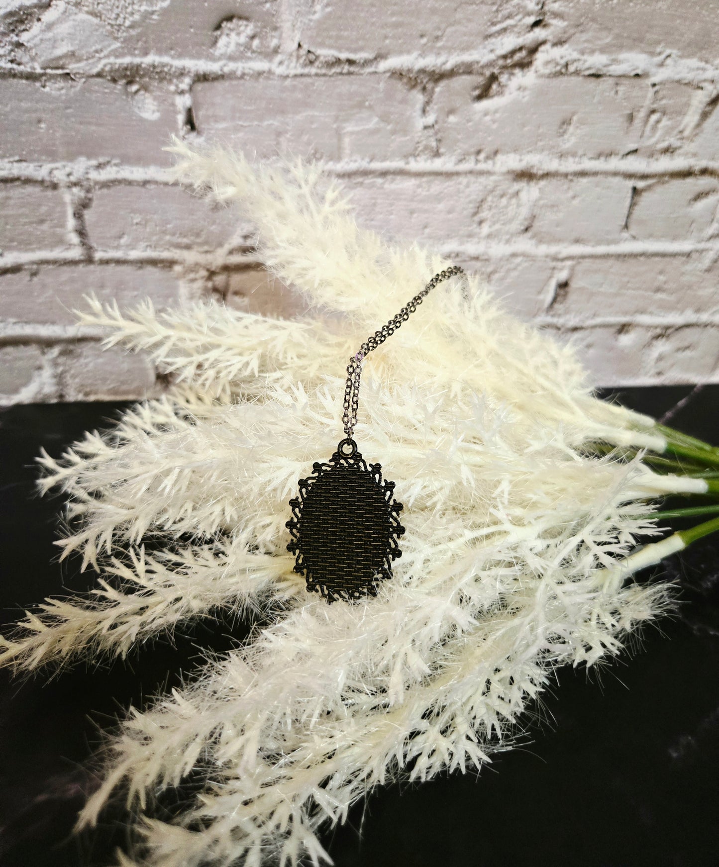 Vintage Rose Pendant Necklace – Flower Jewelry in Ornate Black Pendant