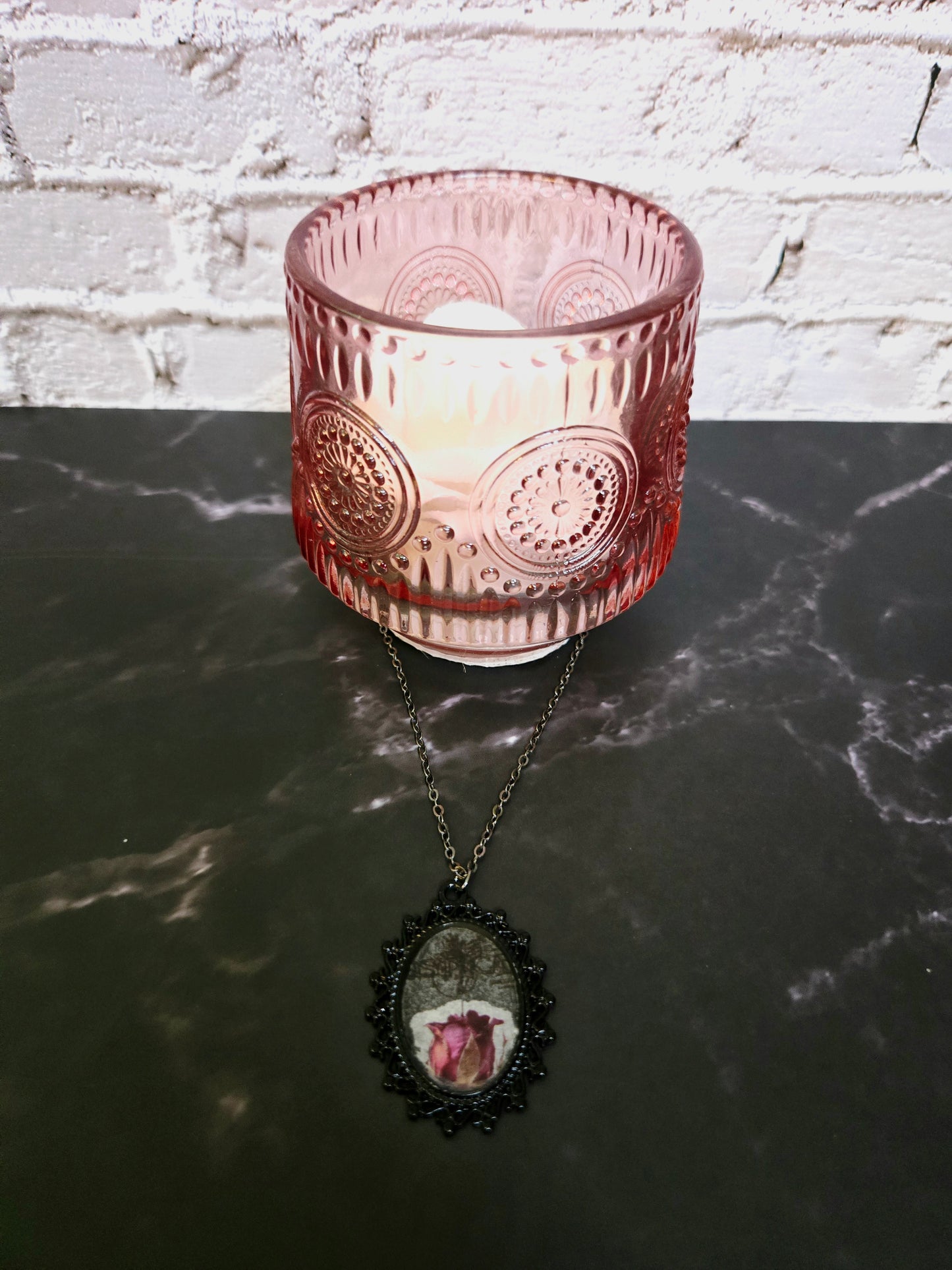 Vintage Rose Pendant Necklace – Flower Jewelry in Ornate Black Pendant