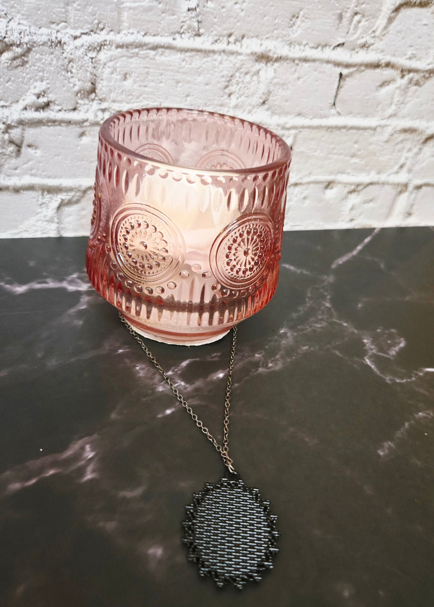 Vintage Rose Pendant Necklace – Flower Jewelry in Ornate Black Pendant