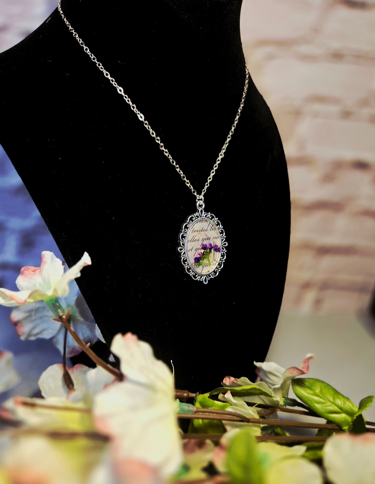 Vintage Floral Necklace with Real Purple Flowers and Script Background – Antique Style Oval Pendant – Botanical Jewelry Gift for Her