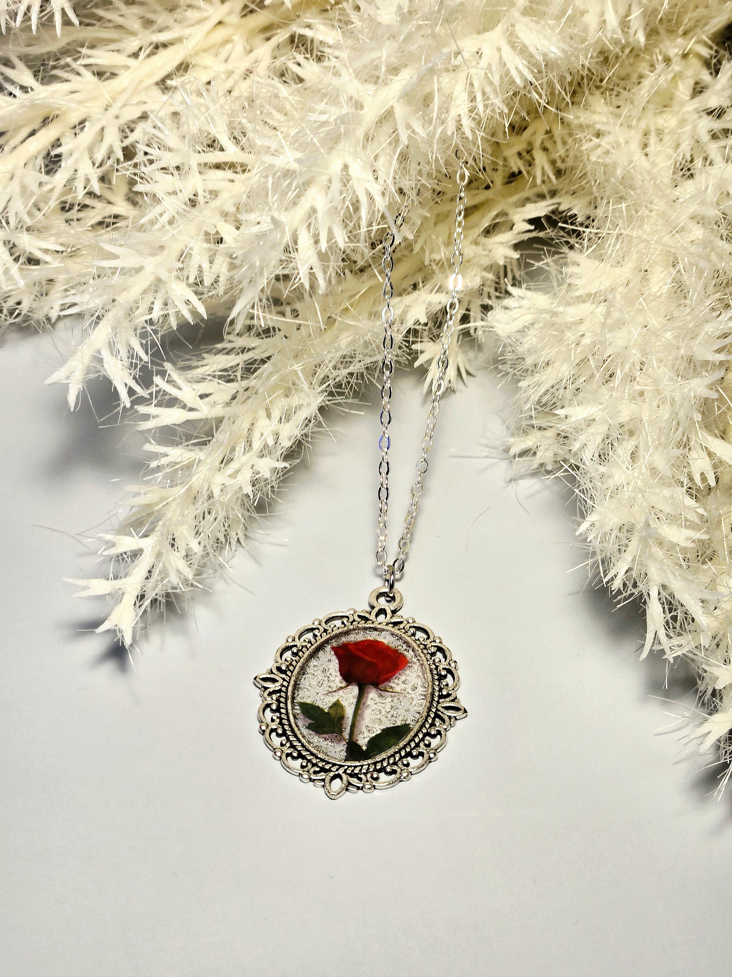 Vintage Silver Rose Pendant Necklace – Romantic Floral Filigree Jewelry