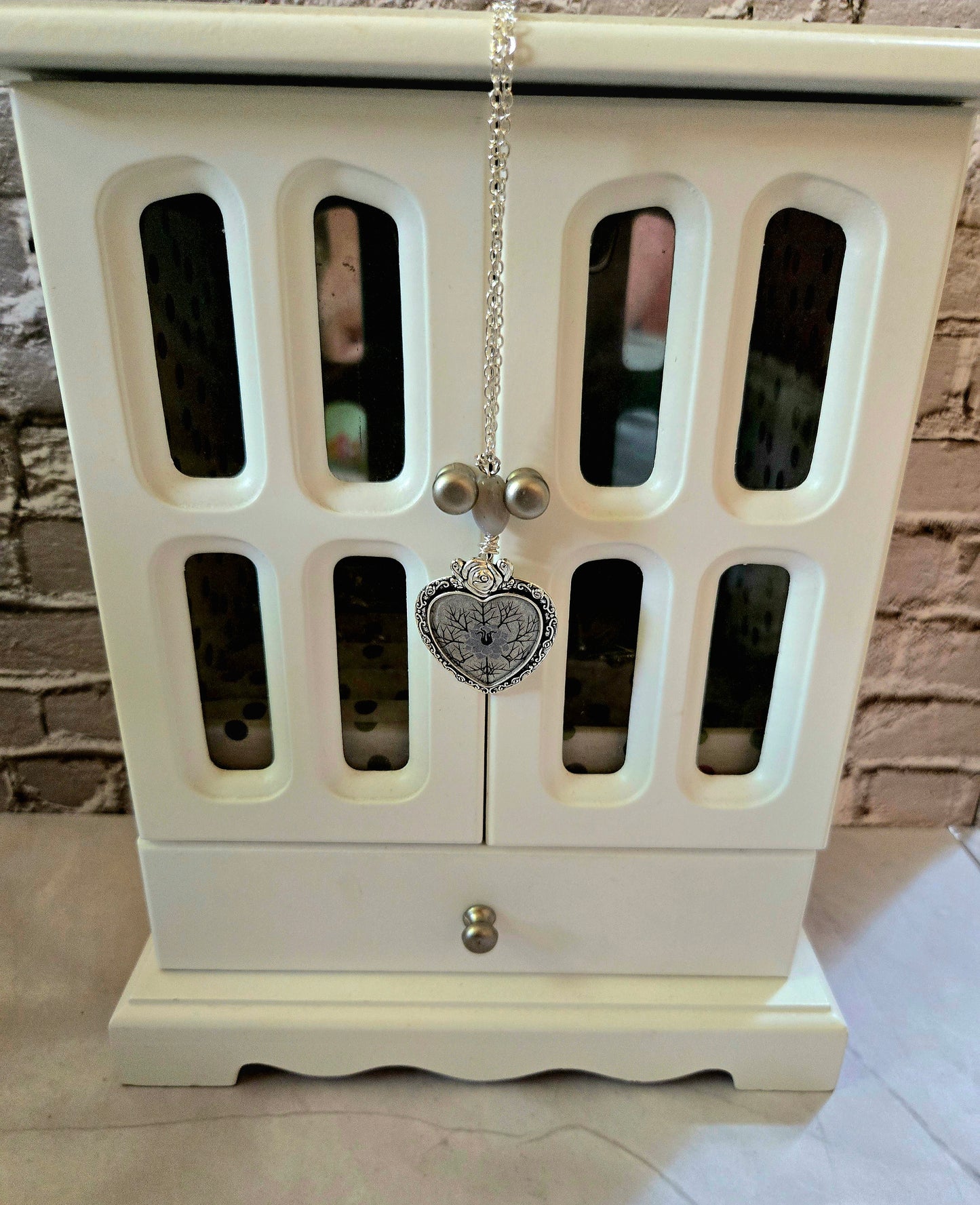 Heart Pendant Necklace – Silver Frame with Tree & Floral Design