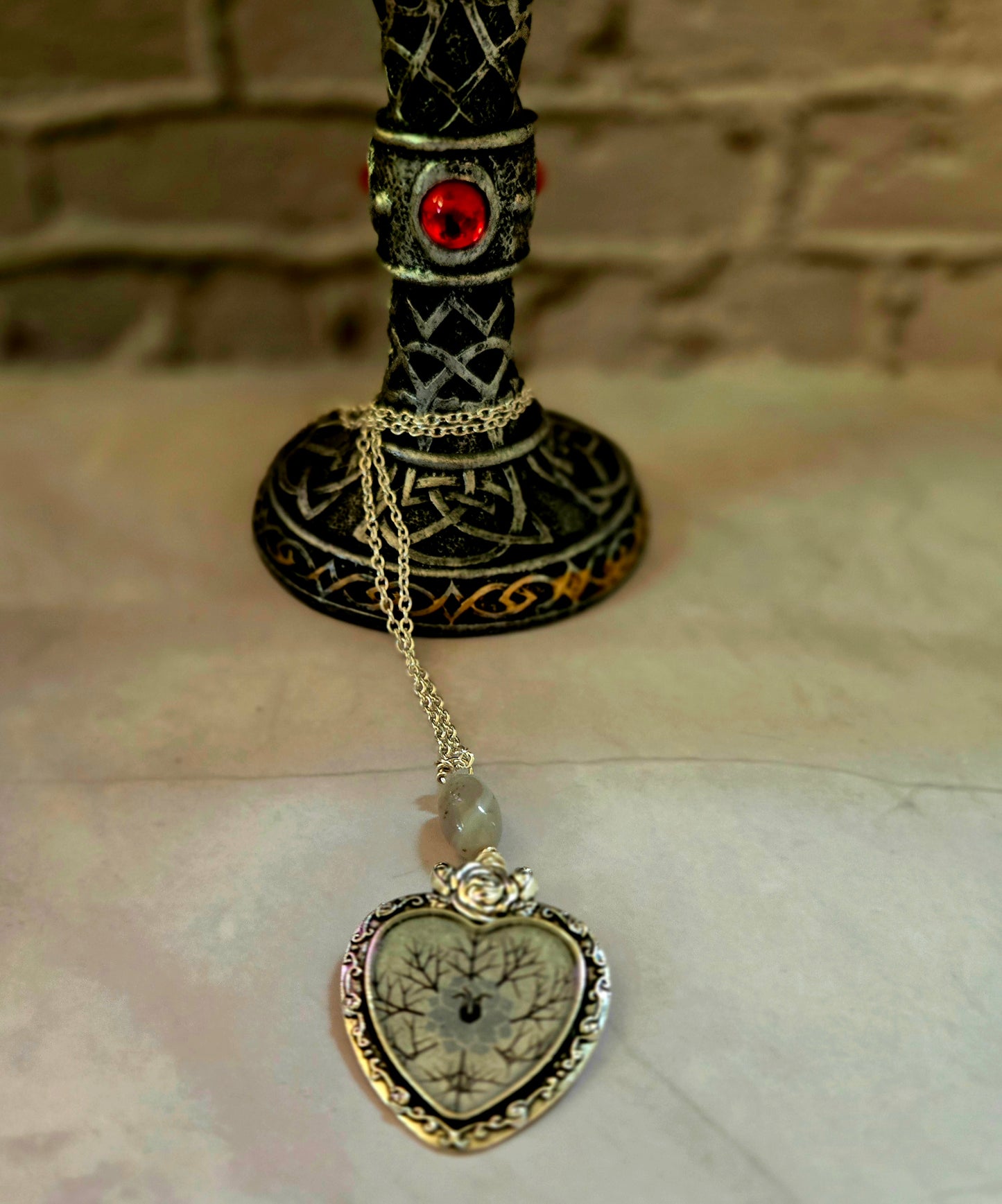 Heart Pendant Necklace – Silver Frame with Tree & Floral Design