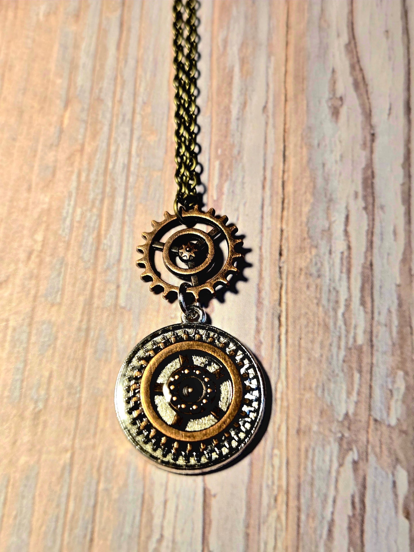 Steampunk Gear Pendant Necklace – Industrial Gear Jewelry, Vintage Clockwork Statement Necklace