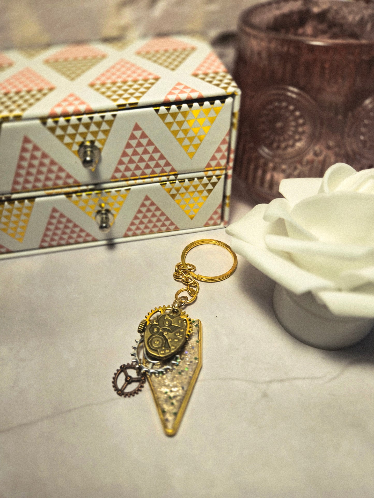 Handmade Steampunk Gear Keychain – Resin & Metal Clockwork Charm