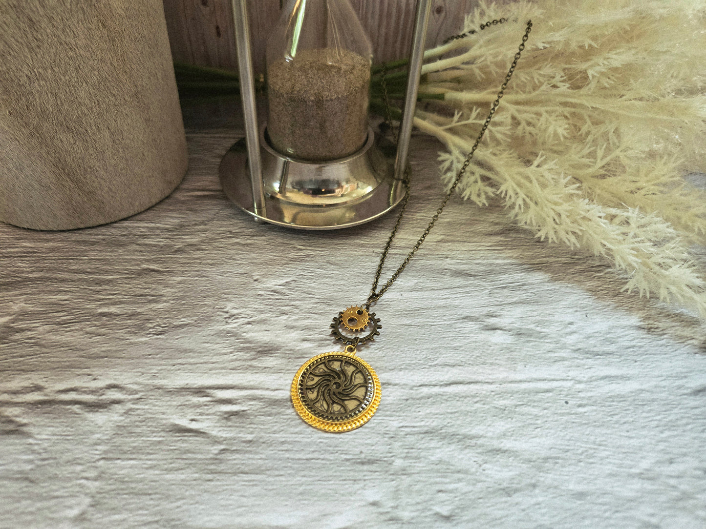 Steampunk Sun Gear Pendant Necklace: Vintage Clockwork Jewelry